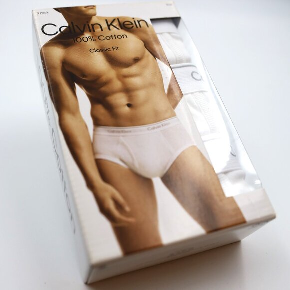 Calvin Klein 100% cotton Classic Fit Mens Briefs 3Pack size M New Un-opened box - Picture 1 of 3